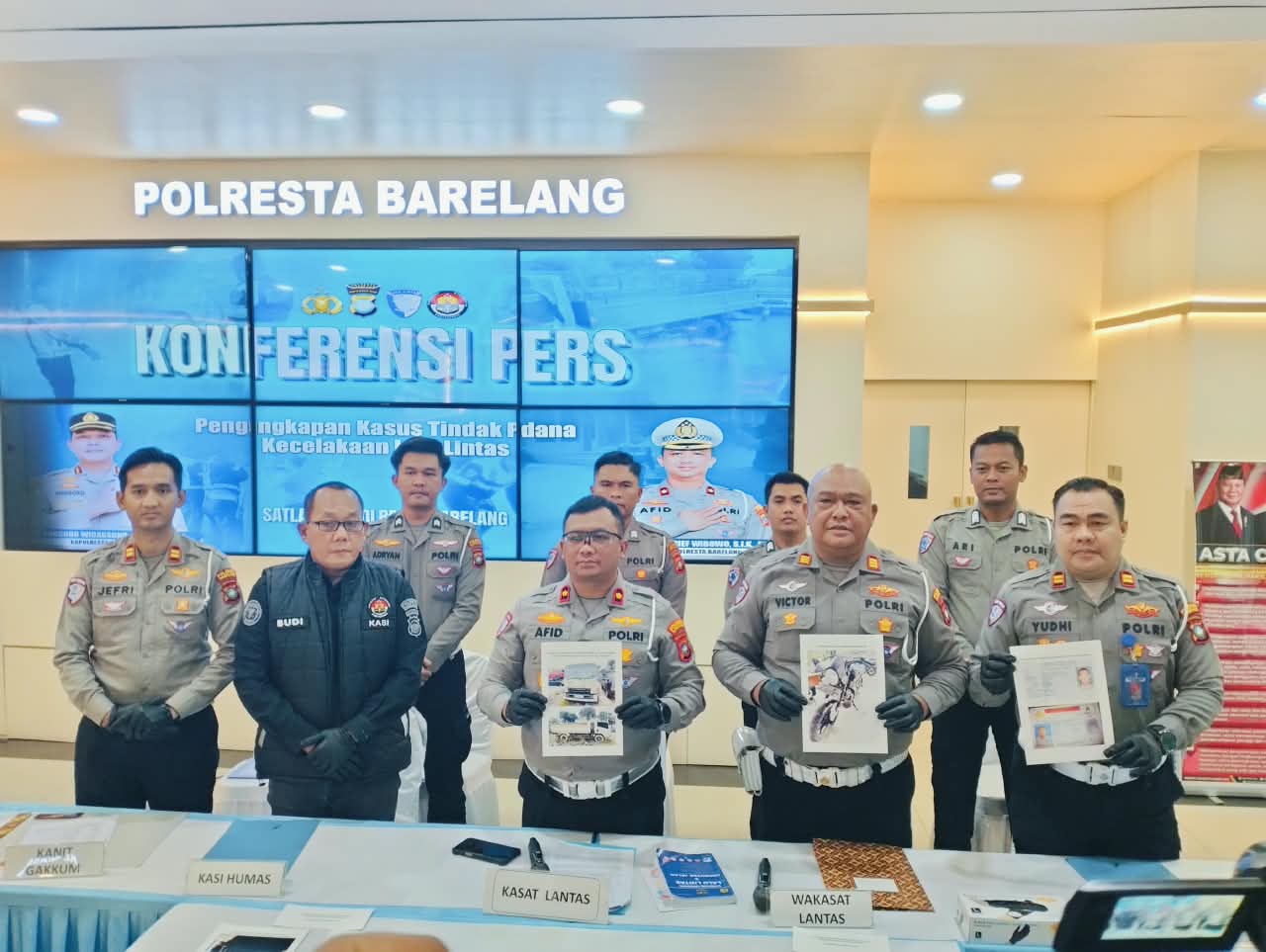 Kasatlantas Polresta Barelang, Kompol Afiditya Arief Wibowo Saat Gelar Pers Di Mapolres Barelang